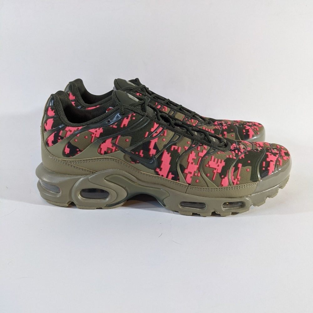 NEW Nike Air Max Plus TN Digi Camo